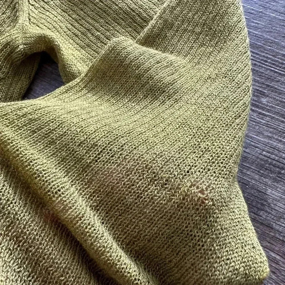 Eileen Fisher green 100% wool V-neck tunic sweater size Medium - Picture 4 of 9